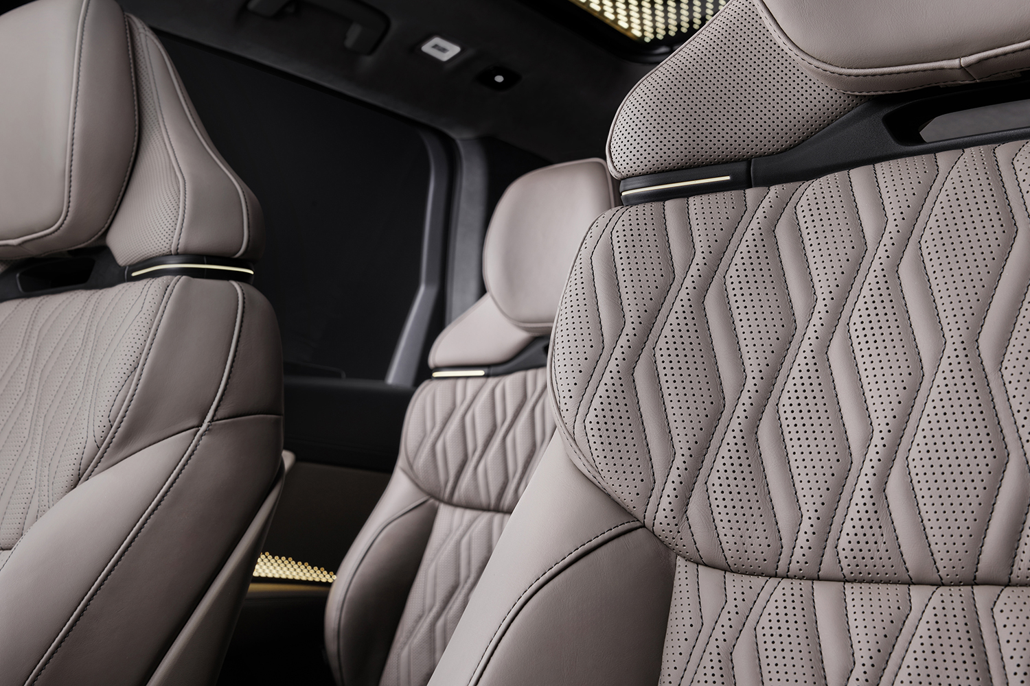新フラッグシップＳＵＶ「Ｑ９」は約2000万円から 〜 画像37