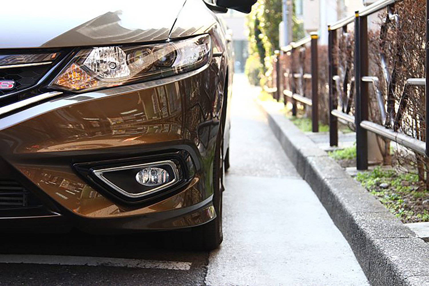 「路肩」と「路側帯」の違いとは
