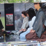 【画像】伝統ある東本願寺前でギラギラのデコトラ車内を茶室化して茶会だと!?　強烈インパクトの裏にある壮大な狙い 〜 画像4