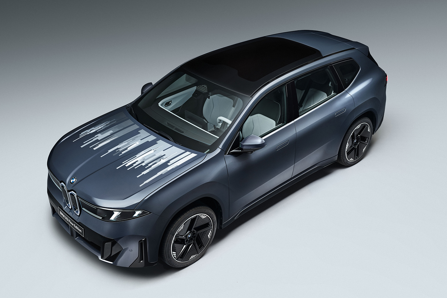 BMW iX3 Flow Edition スタイリング