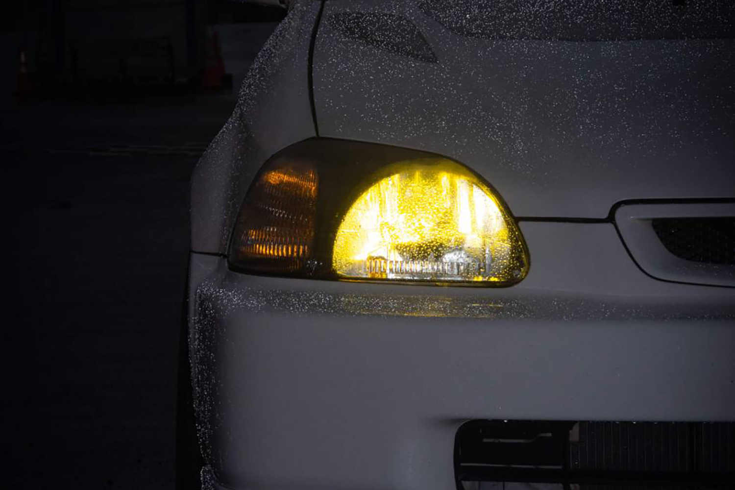 現代でも車両の年式次第ではイエローバルブは合法 〜 画像2
