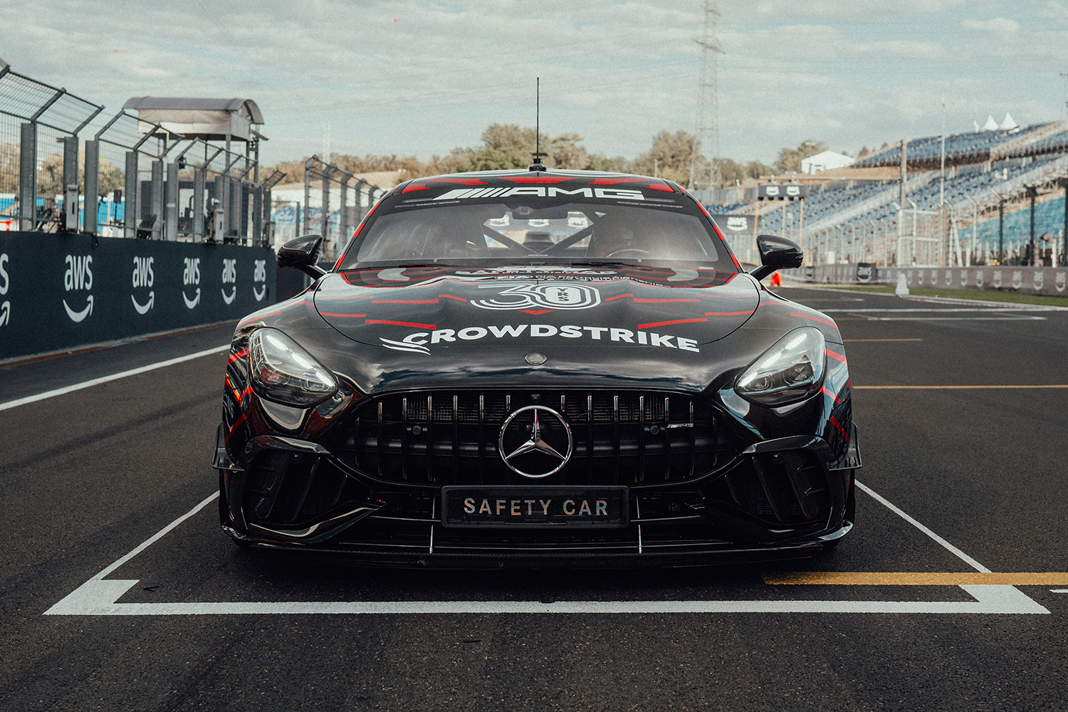F1公式セーフティカーに初めて4WDを採用したメルセデスAMG GT 63 PRO 4MATIC+が登場 〜 画像6
