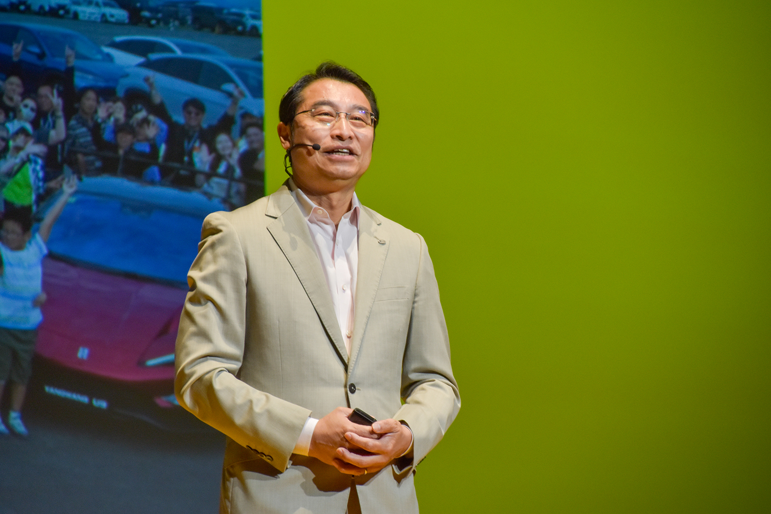 劉 学亮氏