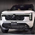 【画像】世界初公開された新型三菱パジェロは2.4Lディーゼル＋８速AT！　実車に触れて確認した詳細情報のすべて 〜 画像5