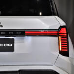 【画像】世界初公開された新型三菱パジェロは2.4Lディーゼル＋８速AT！　実車に触れて確認した詳細情報のすべて 〜 画像9
