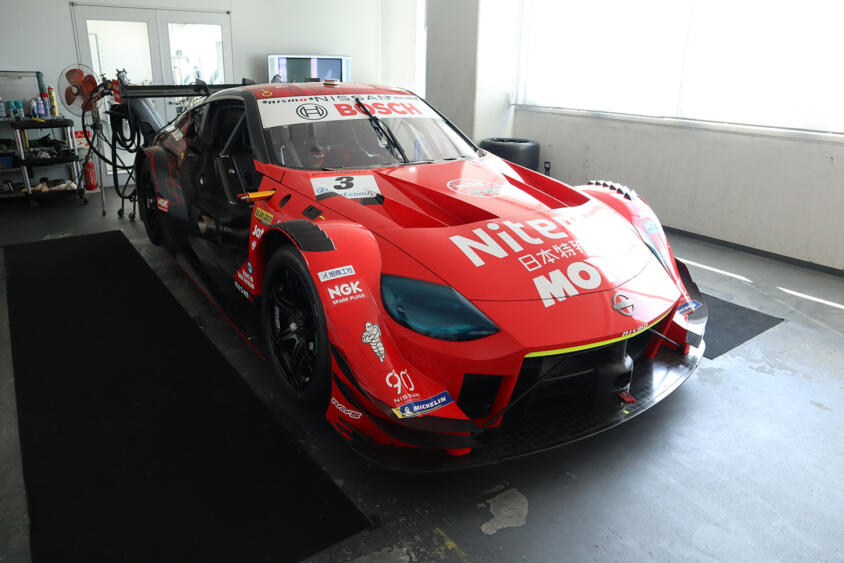 GT500クラスの秘密をNISMOが語る！　開発領域が少ないなかでライバルに差を付けるポイントとは