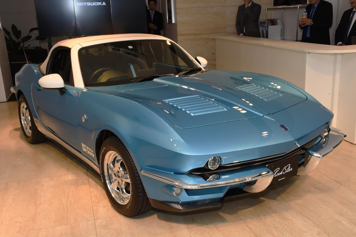 光岡が新型モデルの新たなティザー画像を公開 〜 画像2