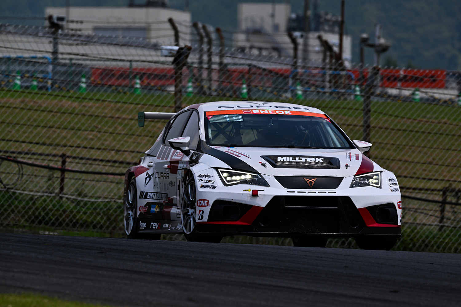 Birth Racing Projectの活動の様子