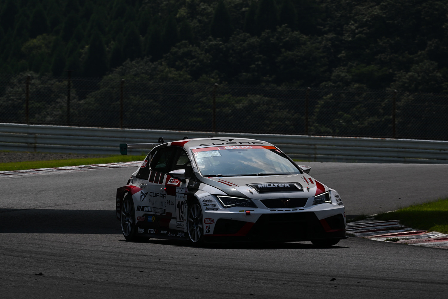 日本最大級のプライベーター「Birth Racing Project」にレースチームの資金事情を直撃した 〜 画像9