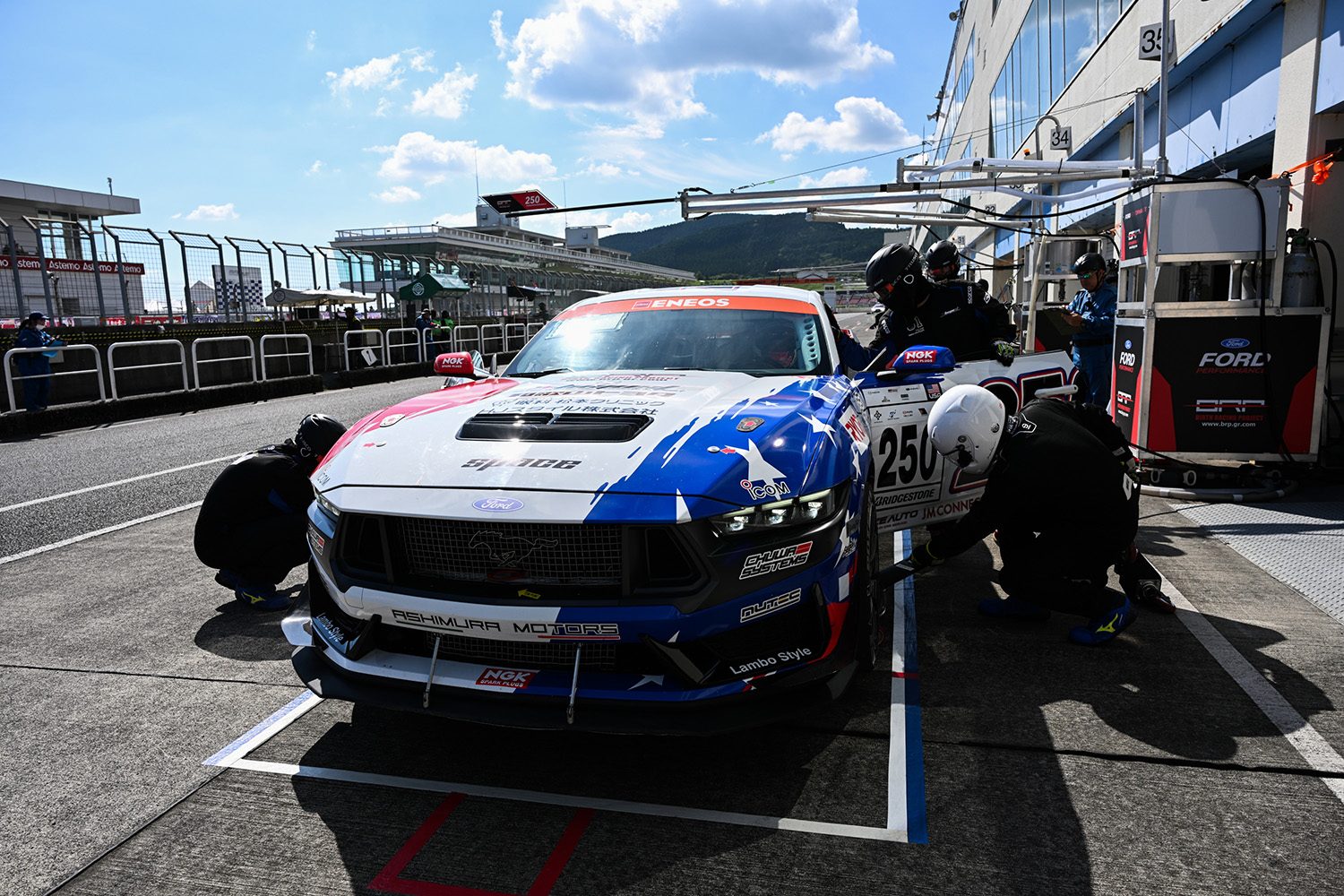 日本最大級のプライベーター「Birth Racing Project」にレースチームの資金事情を直撃した 〜 画像16