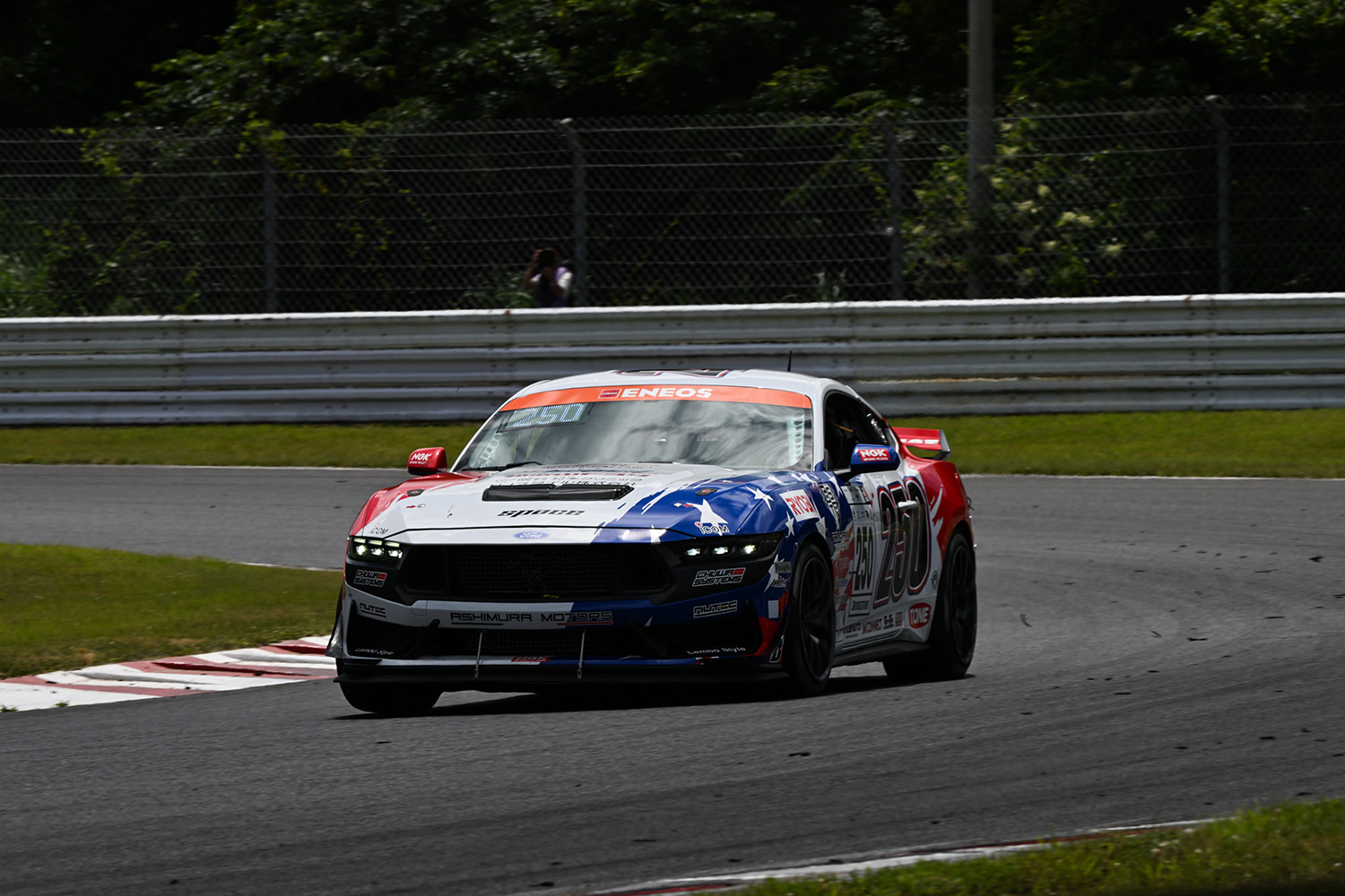 日本最大級のプライベーター「Birth Racing Project」にレースチームの資金事情を直撃した 〜 画像25