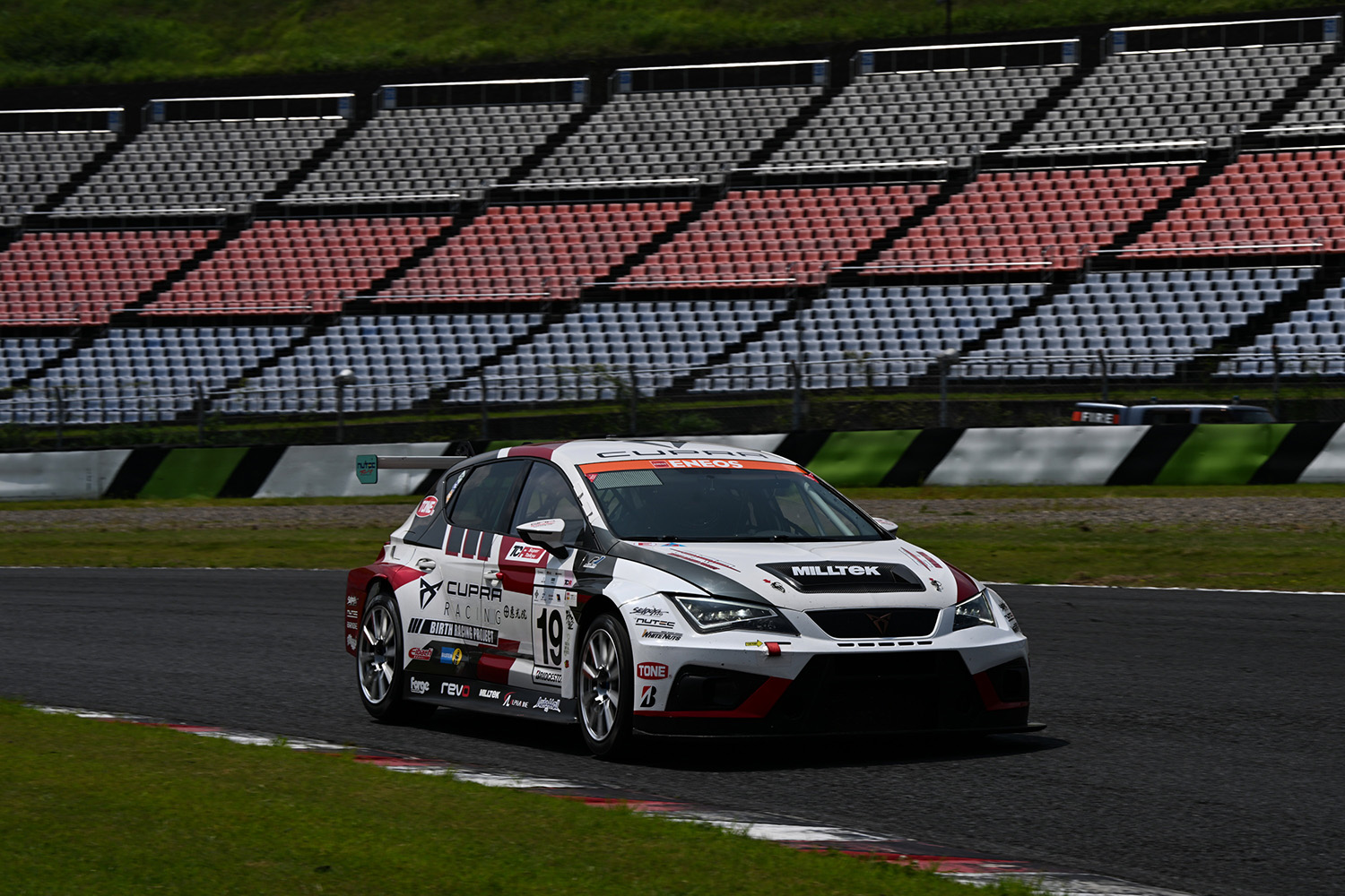 日本最大級のプライベーター「Birth Racing Project」にレースチームの資金事情を直撃した 〜 画像29