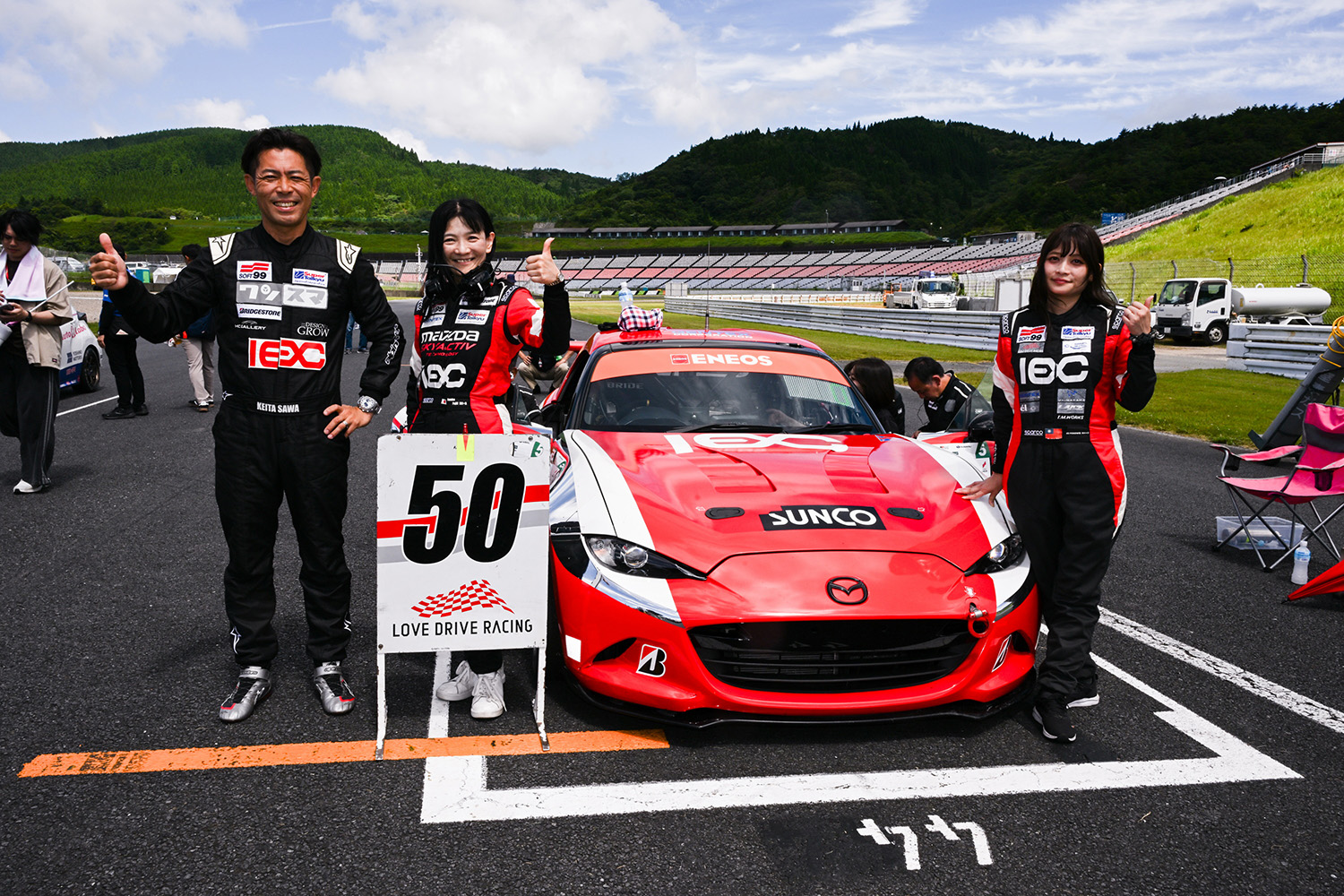 50号車「LOVEDRIVEロードスター」 〜 画像53