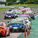 【画像】現役のSUPER GTドライバーでさえ苦戦！　GR86／BRZ Cup第４戦十勝ラウンドは猛者たちによる激戦が繰り広げられた 〜 画像64