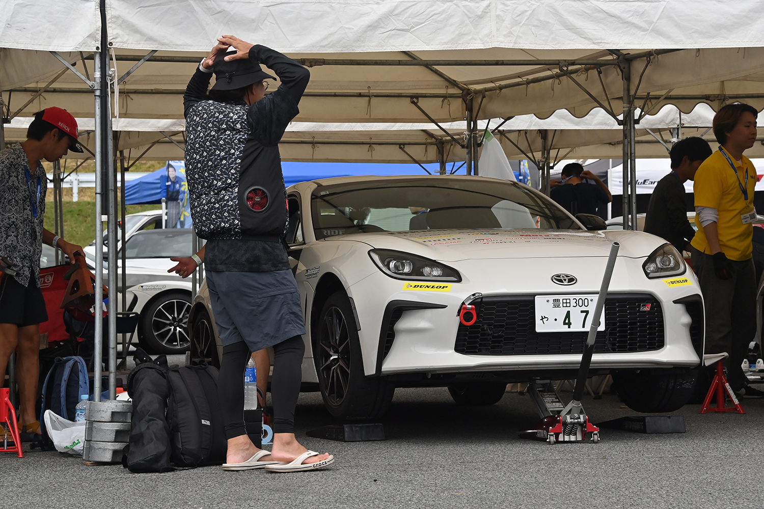 フォーミュラジムカーナに参戦する学生たち