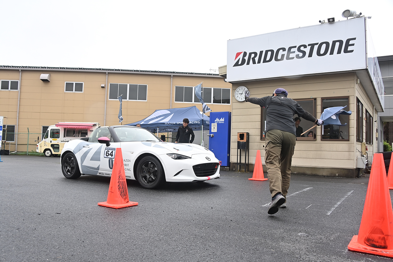 モータースポーツデビューにピッタリな「マツダ スピリットレーシング ジムカーナ エクスペリエンス」に潜入してみた 〜 画像16