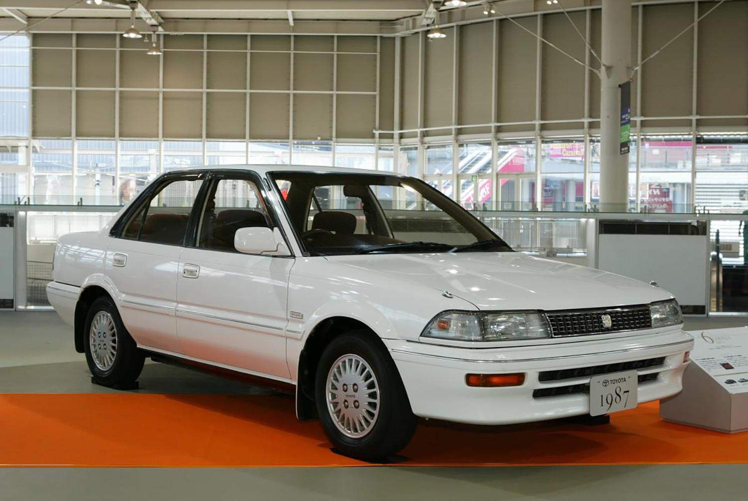 トヨタ・カローラ（6代目）