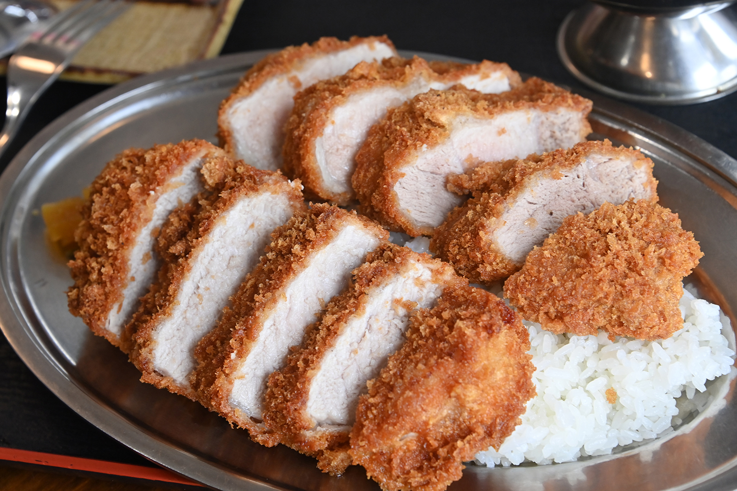 デカ盛りだけじゃない「恵比須屋食堂」は味も規格外だった【Ｐ専食堂】