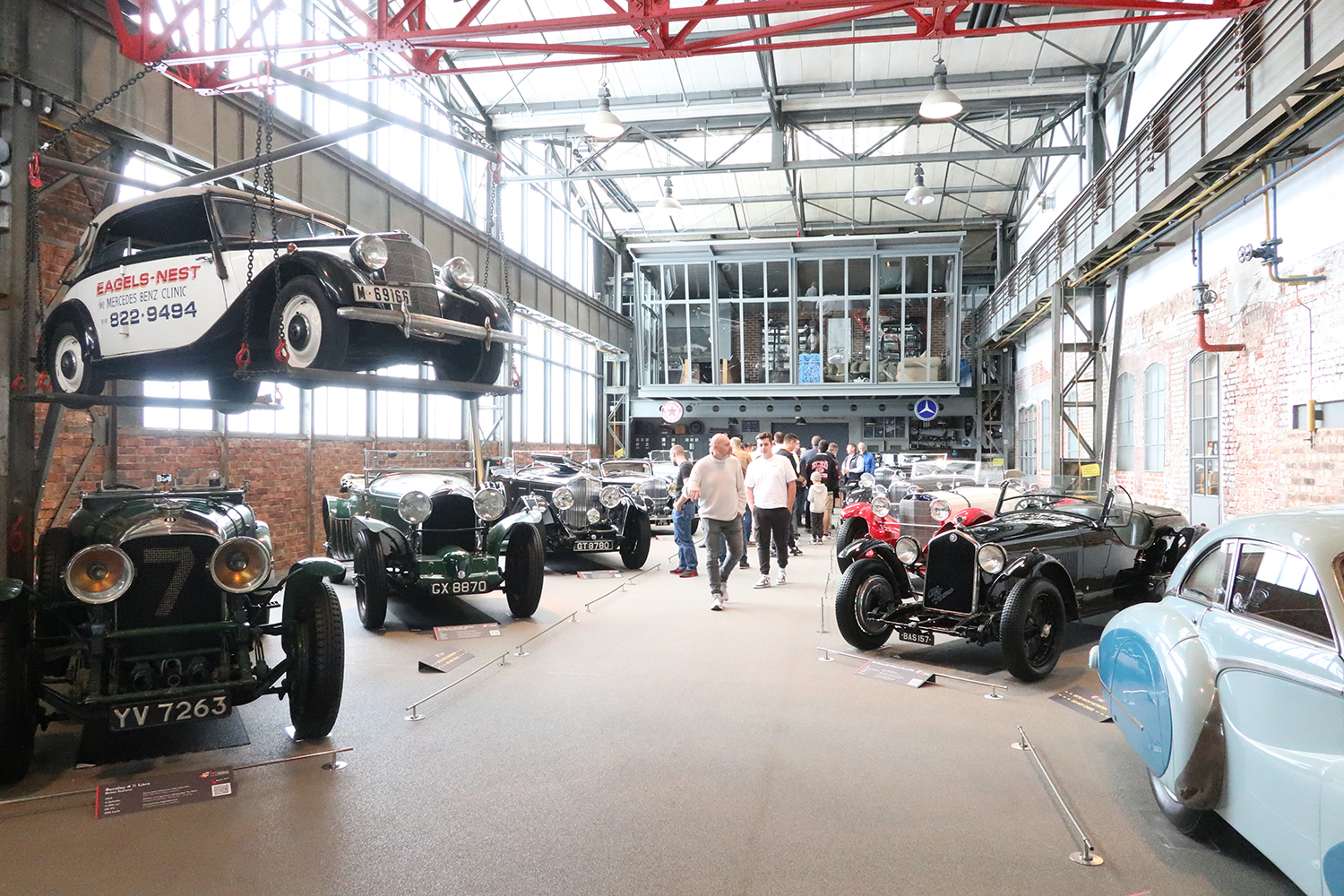 ナショナル自動車博物館ロー・コレクションの内観
