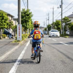 【画像】【悲鳴】「抜くに抜けない……」自転車の青切符導入で”車道ハミ出し”が急増中！　ドライバーを襲う恐怖とイライラ 〜 画像9