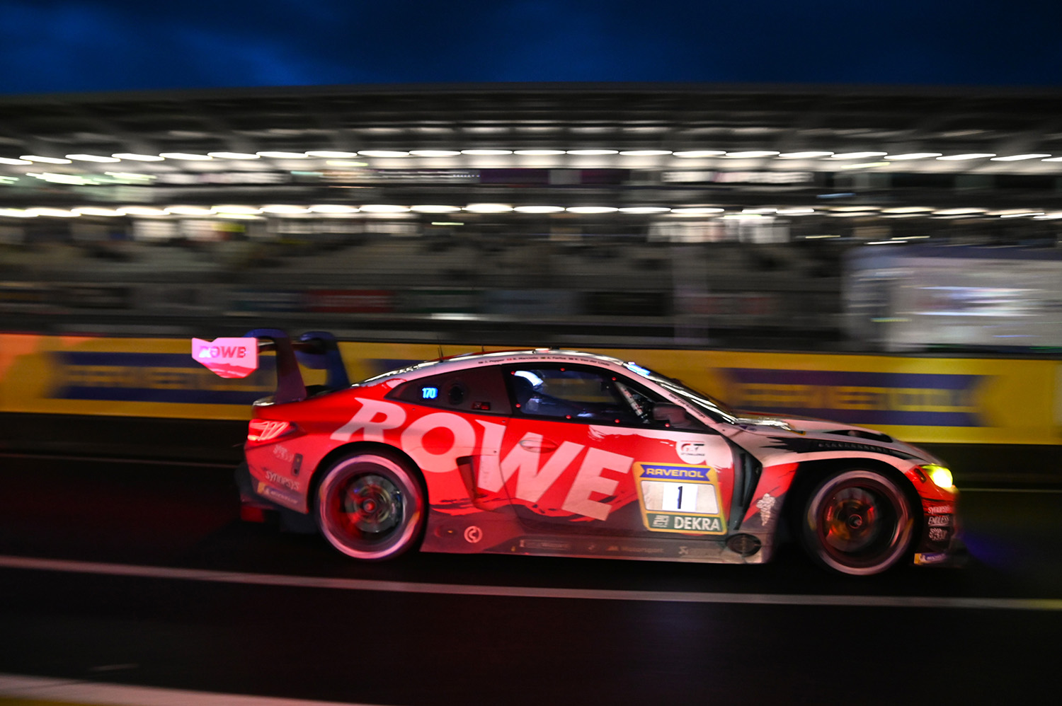 ニュルブルクリンク24時間レースのナイトセッション 〜 画像33
