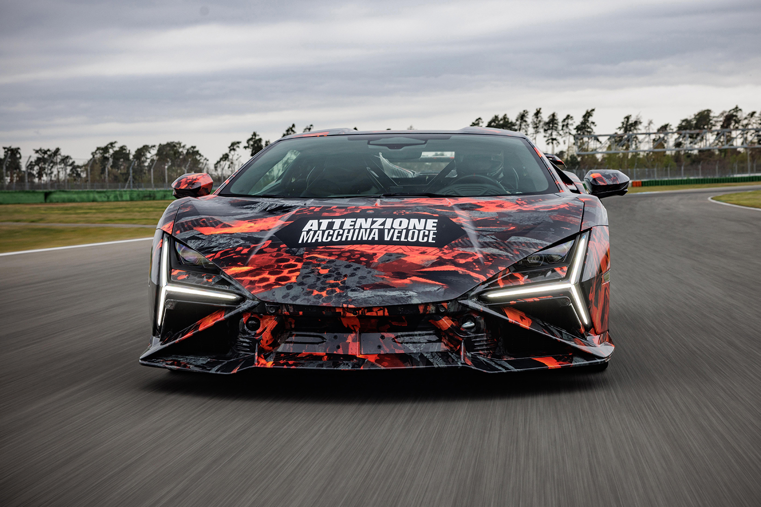 まもなく発表される「レヴエルトＳＶ」の驚異の実力とは