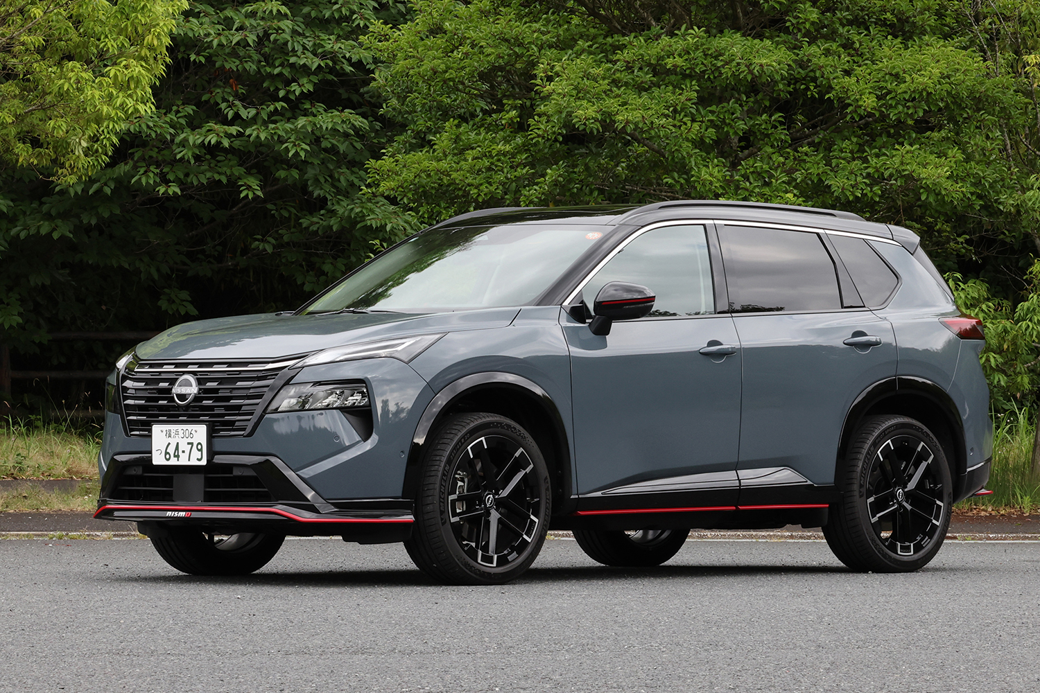 日産エクストレイルニスモのフロントスタイリング 〜 画像8