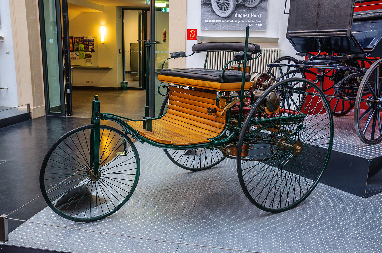 世界初の自動車「パテント・モトール・ヴァーゲン」