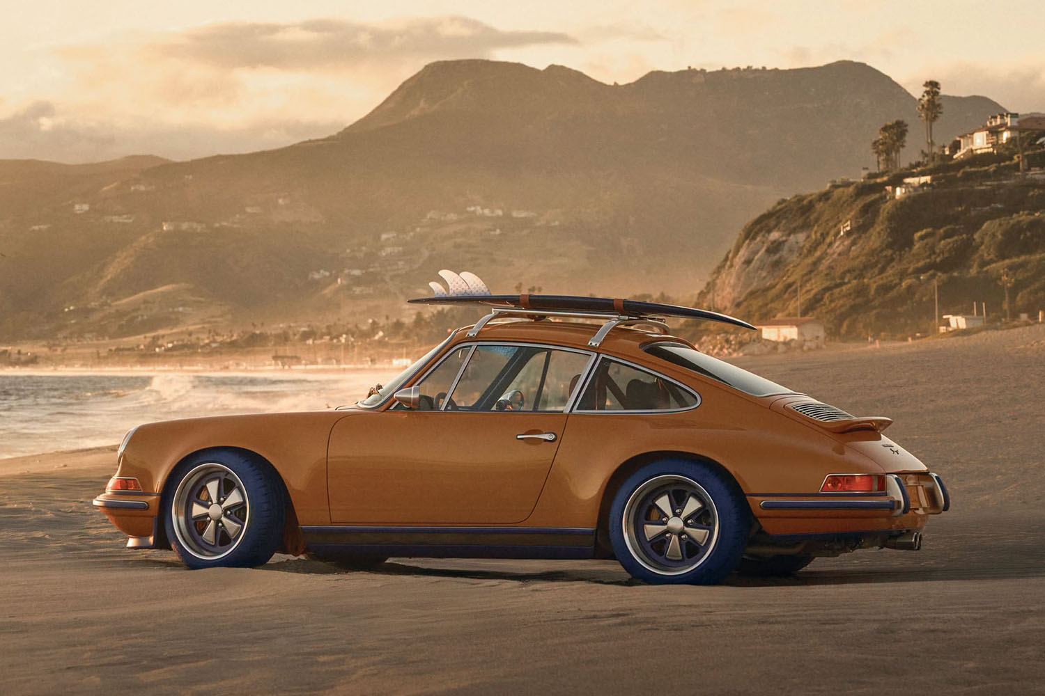 ルイ・ヴィトンが仕立てた911やGクラスなどの"ガチすぎる"共作の中身とは 〜 画像18