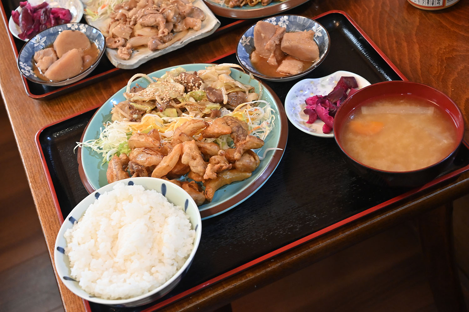 600円からの定食で若者を虜にする「イーストロード」が楽園すぎた【Ｐ専食堂】
