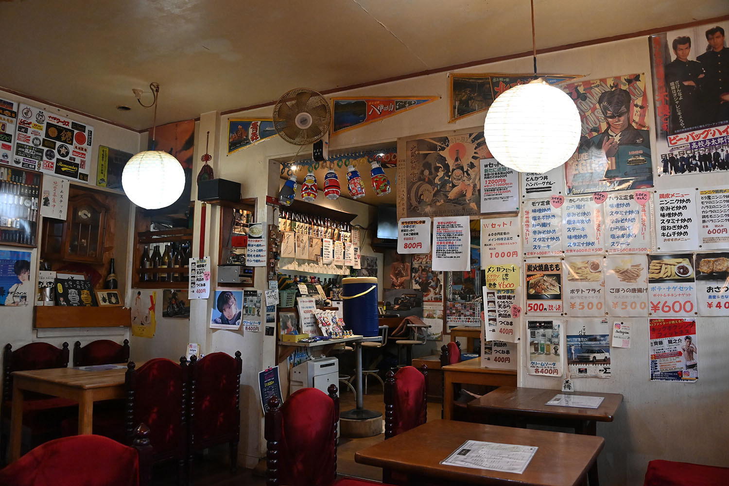 「イーストロード」の店内