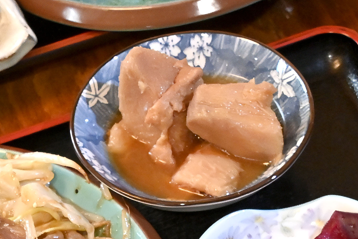 「イーストロード」の小鉢