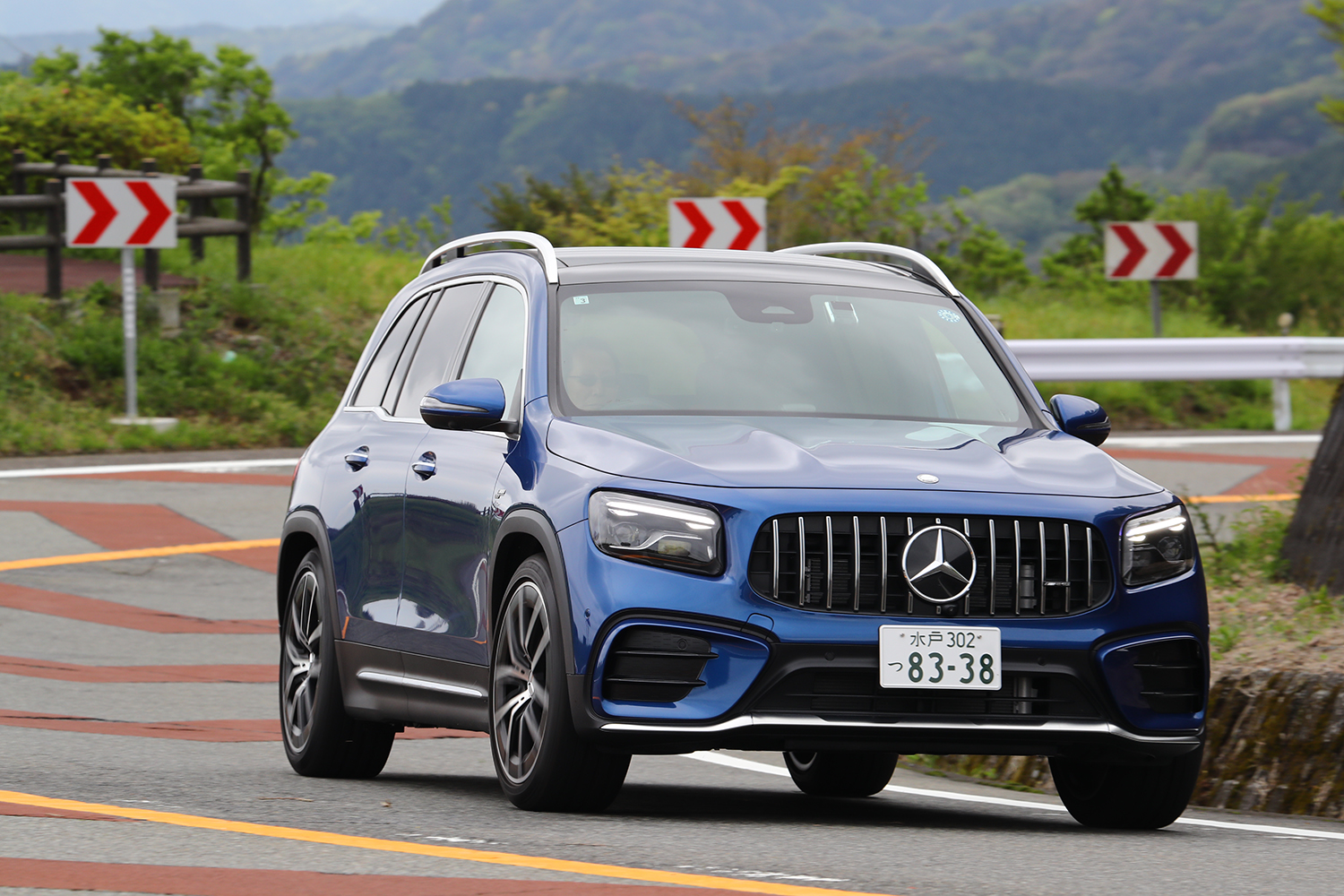 メルセデスAMG GLB 35の走行