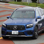 【画像】メルセデスAMG GLB 35はこのクラスの最高傑作！　ガンさんが絶賛するドライビングプレジャーを体現した走り【ガンさんこと黒沢元治のDPQ：GLB 35編】 〜 画像4
