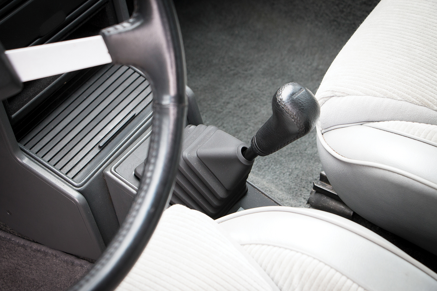シェルビーが魔改造した「オムニGLHS」はアメ車のイメージをひっくり返すホットハッチだった 〜 画像8