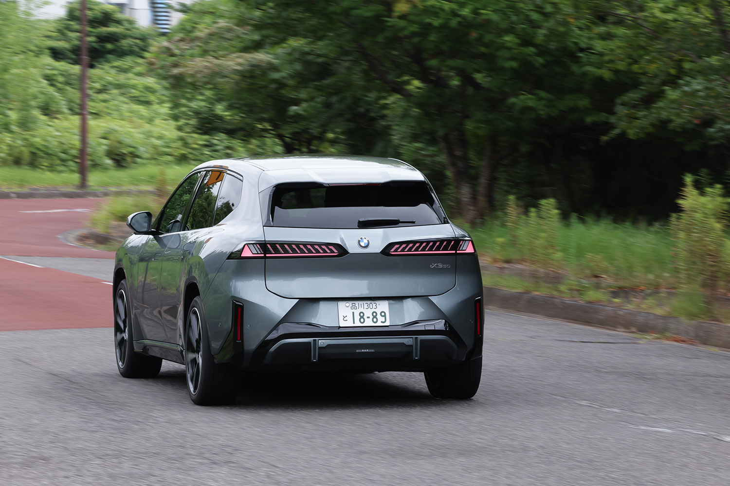 ノイエクラッセ第１弾のBMW iX3には駆け抜ける歓びがあった 〜 画像14