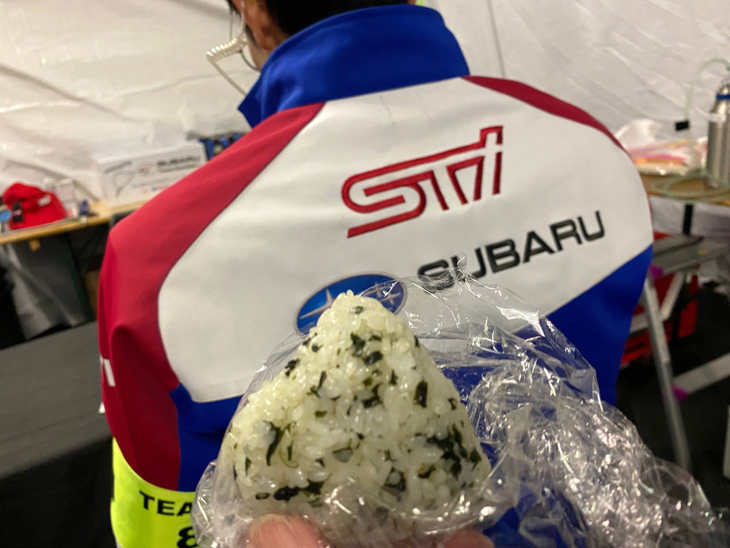 ニュル24時間レース名物STIチームの「NBRカレー」が消えた! 過酷なレースを支えた代役は「おにぎり」と「キュウリの浅漬け」だった 〜 画像8