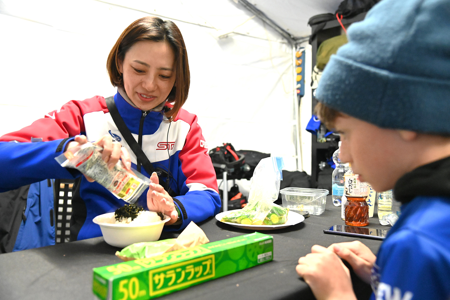 ニュル24時間レース名物STIチームの「NBRカレー」が消えた! 過酷なレースを支えた代役は「おにぎり」と「キュウリの浅漬け」だった 〜 画像28