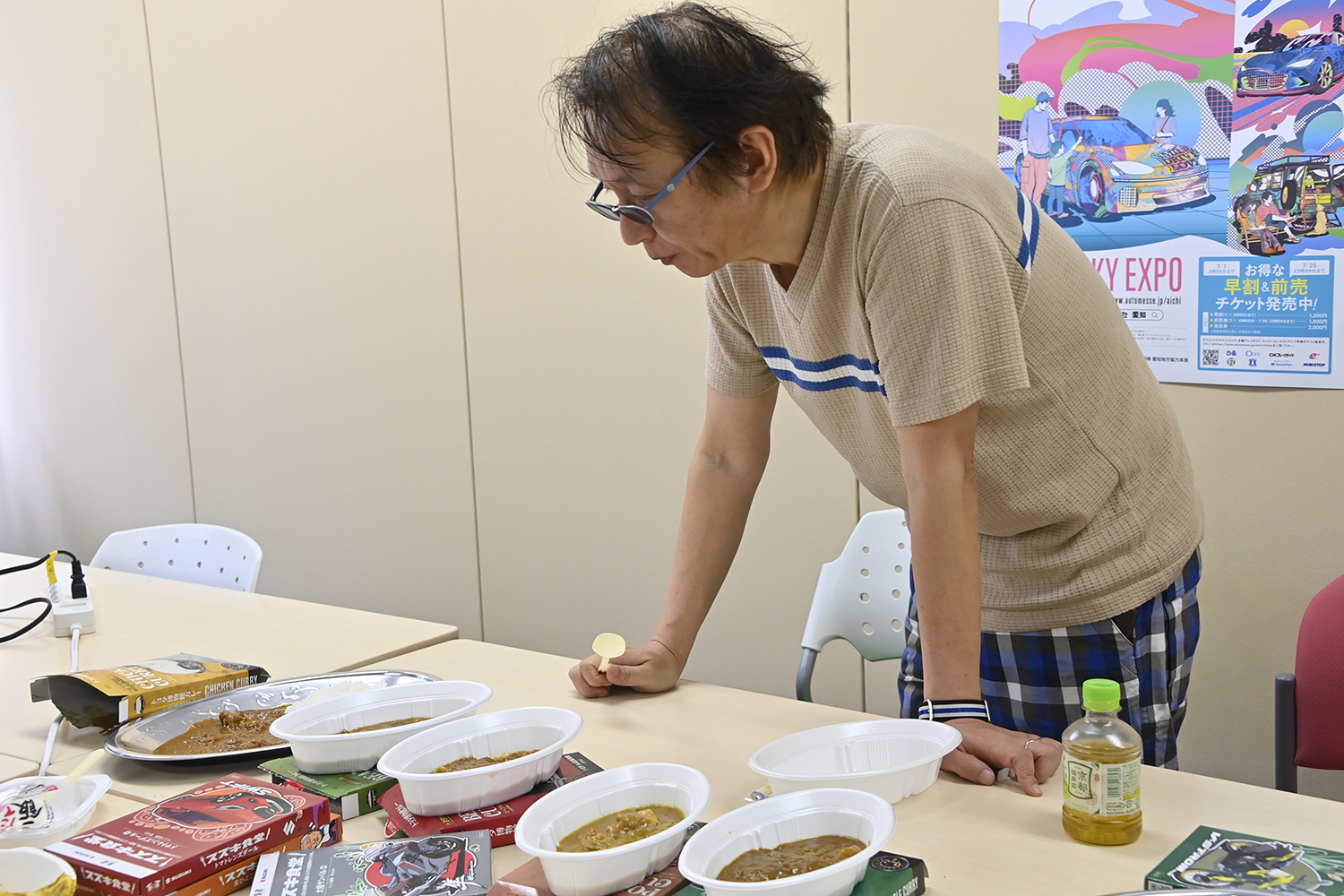 自動車メーカーの社員食堂のレトルトカレー16種類を食べ比べ【Ｐ専食堂】 〜 画像43