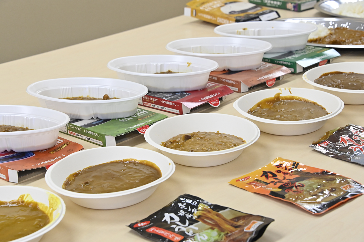 自動車メーカーの社員食堂のレトルトカレー16種類を食べ比べ【Ｐ専食堂】 〜 画像56