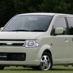 【画像】日本の中古車高騰に裏にある「輸出バブル」！　発展途上国に「普通の日本車」が大量輸出されていた 〜 画像15