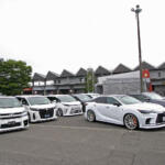 【画像】富士スピードウェイに700台超のカスタムカーが集結。熱狂のKUHL大感謝オフ会と突如発表された「KUHL×日産×映画」コラボ企画 〜 画像4