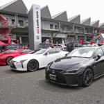 【画像】富士スピードウェイに700台超のカスタムカーが集結。熱狂のKUHL大感謝オフ会と突如発表された「KUHL×日産×映画」コラボ企画 〜 画像51