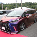【画像】富士スピードウェイに700台超のカスタムカーが集結。熱狂のKUHL大感謝オフ会と突如発表された「KUHL×日産×映画」コラボ企画 〜 画像57