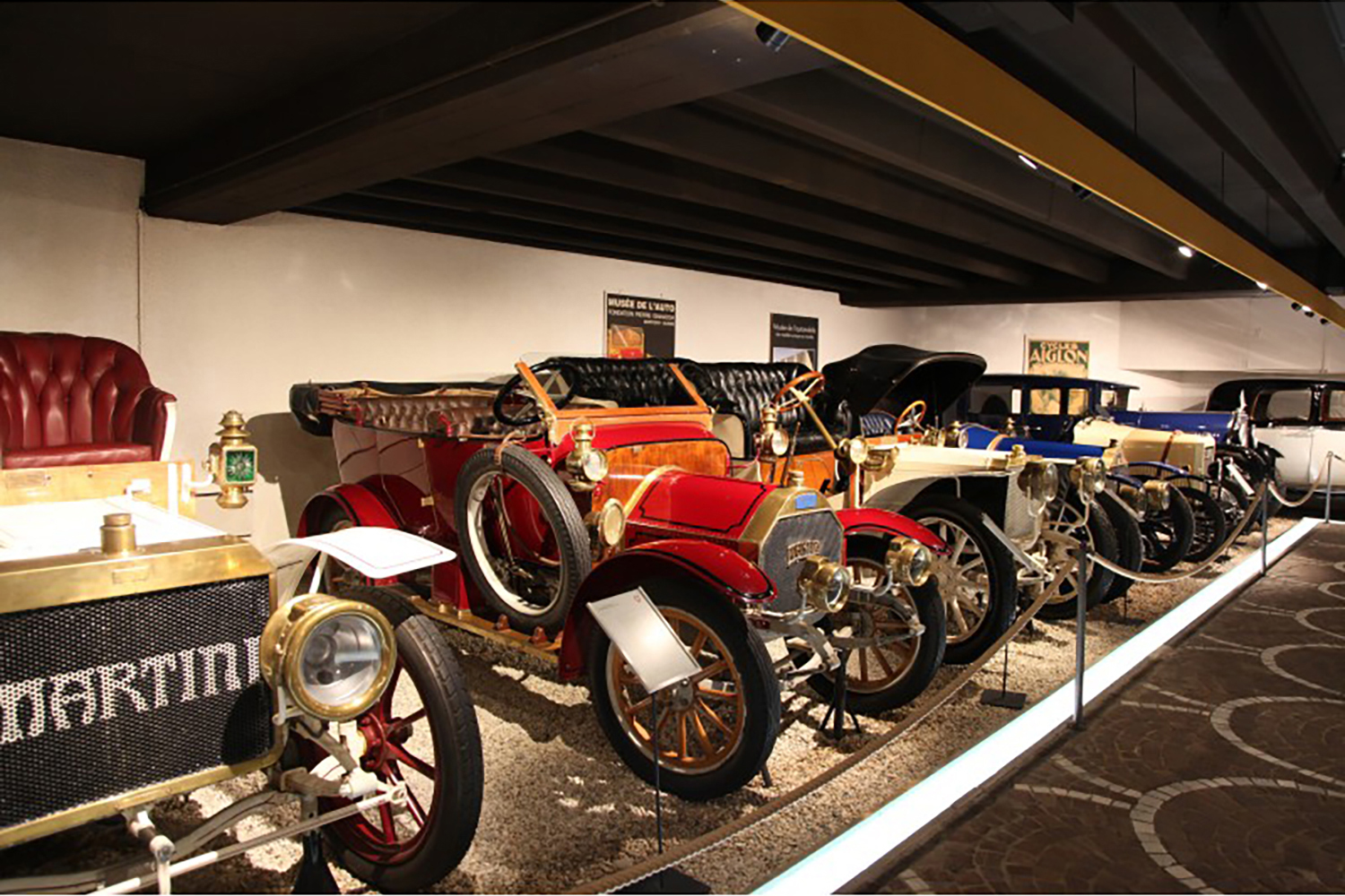 ピエール・ジアナダ財団自動車博物館の展示