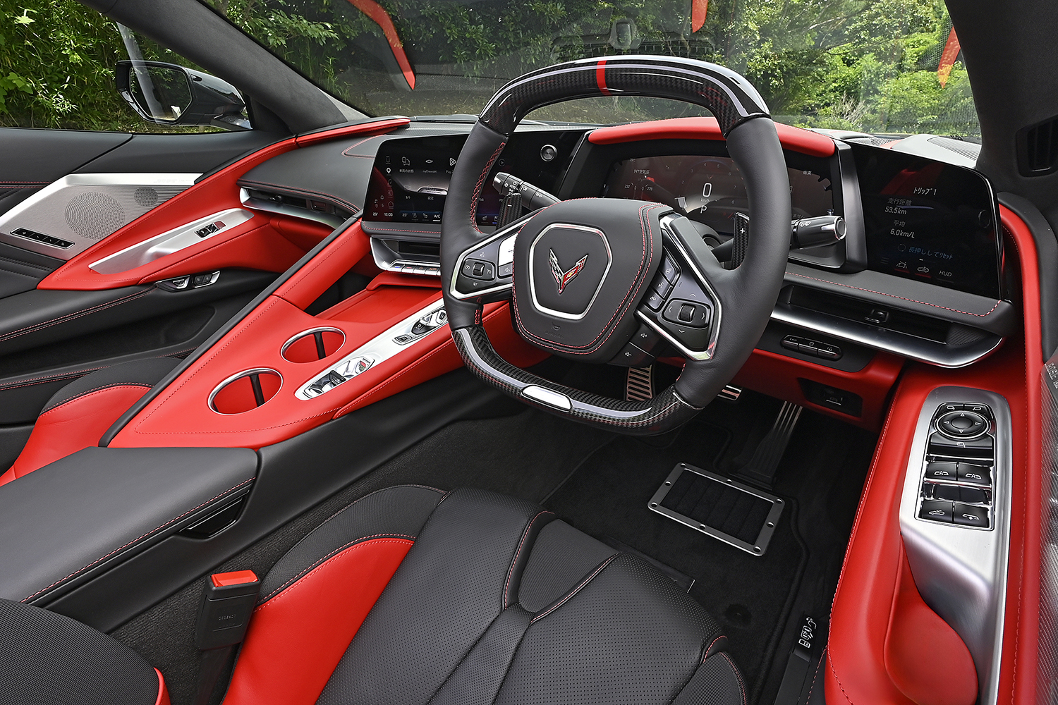 シボレー・コルベットZ06のインテリア 〜 画像16