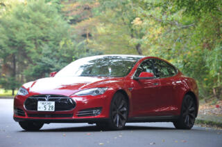 テスラを現在の地位に押し上げた立役者「モデルS」