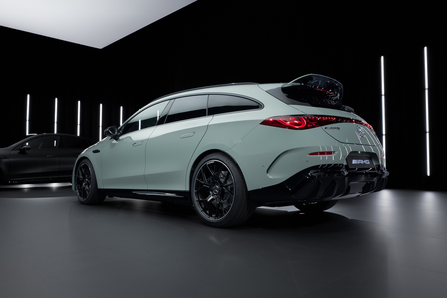 AMG CLA 45 4MATIC+ シューティングブレーク