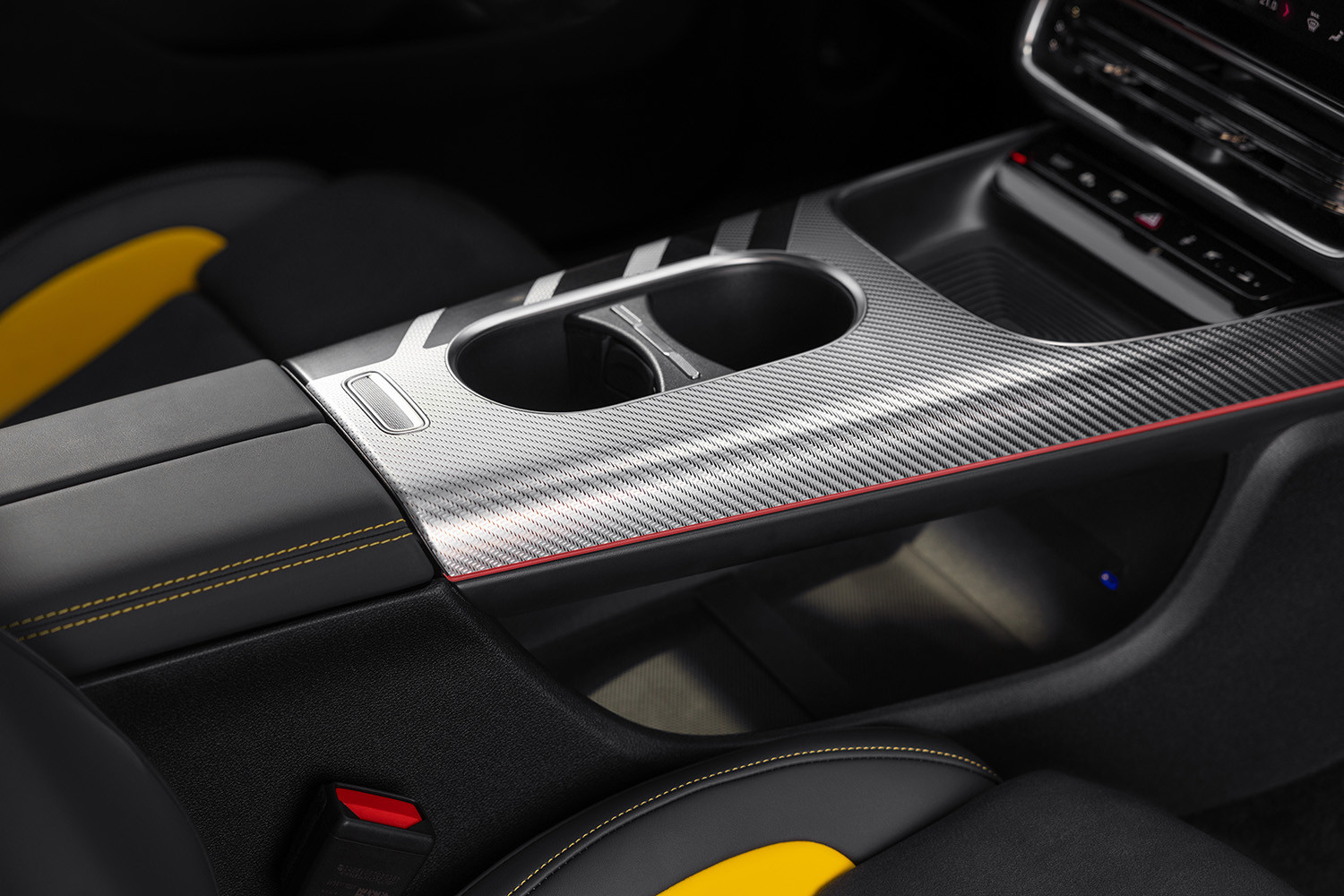 メルセデス・ベンツが新型AMG CLA 45 4MATIC+が登場 〜 画像25