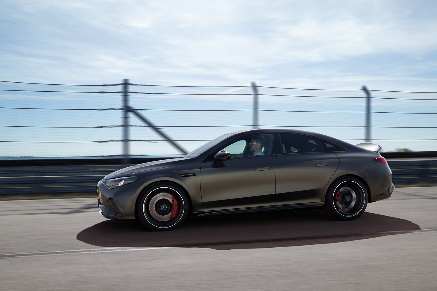 メルセデス・ベンツが新型AMG CLA 45 4MATIC+が登場 〜 画像32